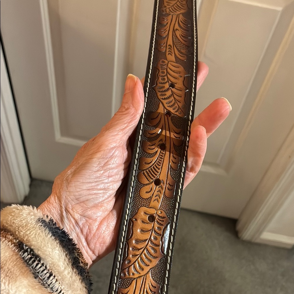 Vintage Crescent Bay Brown Leather Belt - Picture 4 of 6